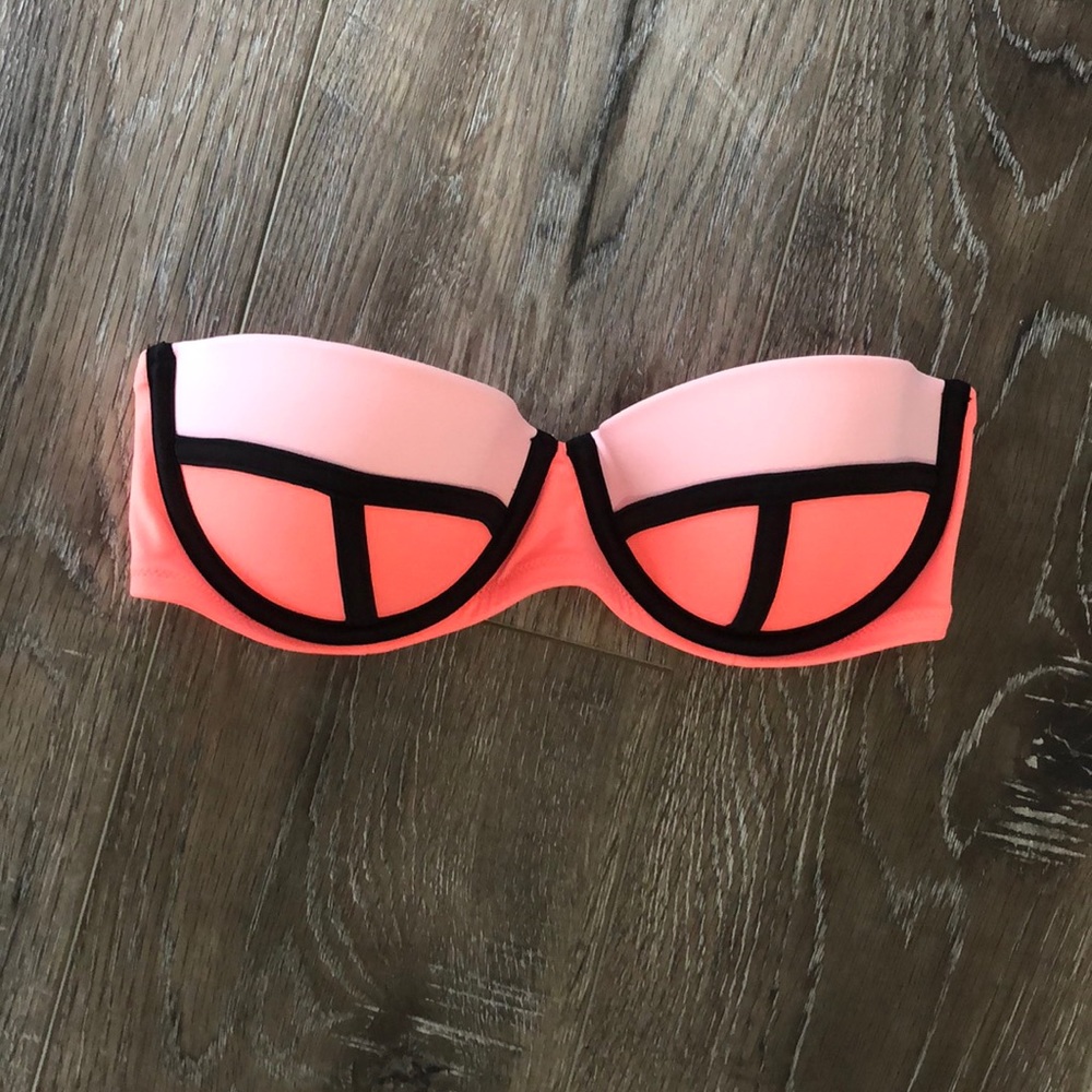 Victoria’s Secret “The Flirt” Bandeau Bikini Top